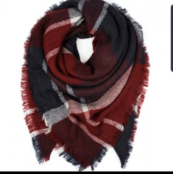 Oversized Blanket Scarf (Z, D) - Picture 2 of 3